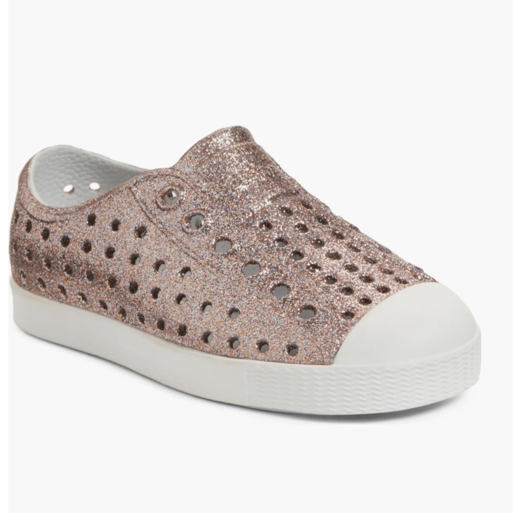 NATIVE EUC Native Metal Bling Jefferson Shoes